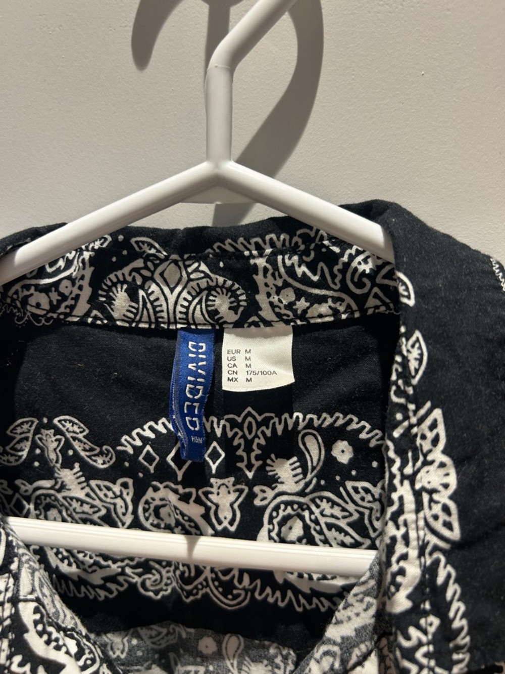H&M Button-Down - Picture 2 of 4